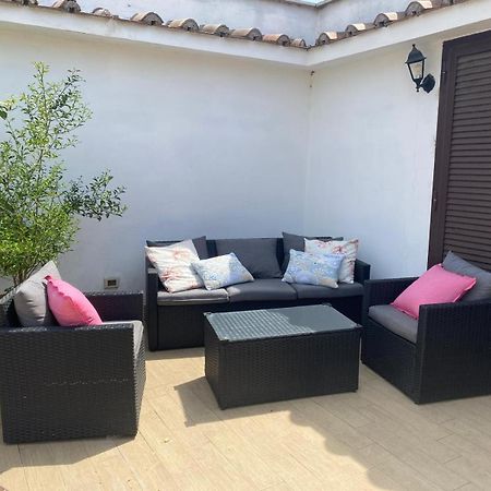 Appartamento Ych-Elegante Attico Vicino Marconi Roma Esterno foto