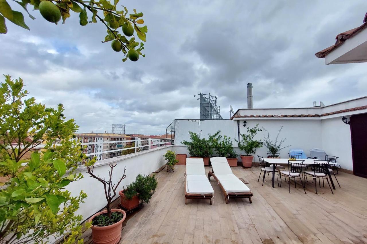 Appartamento Ych-Elegante Attico Vicino Marconi Roma Esterno foto